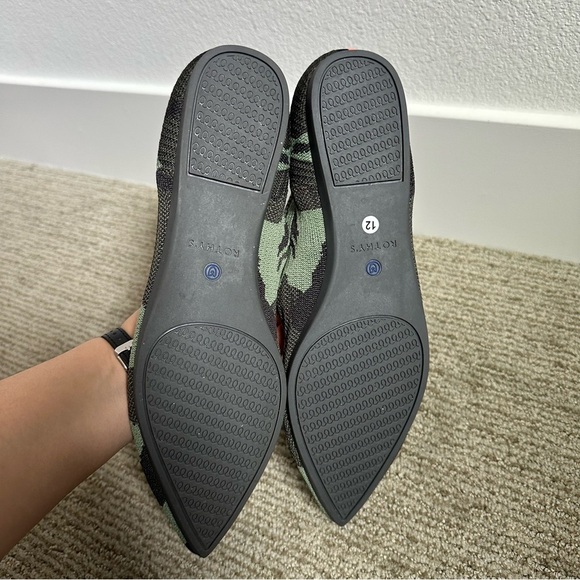 ROTHY’S The Point Olive Green Camo Pointed Toe Slip On Flats Size 12 - Picture 9 of 10